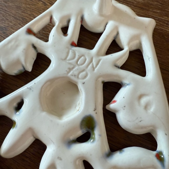 Set of 2 Vintage Floral Bird Ceramic Trivets - Picture 4 of 4